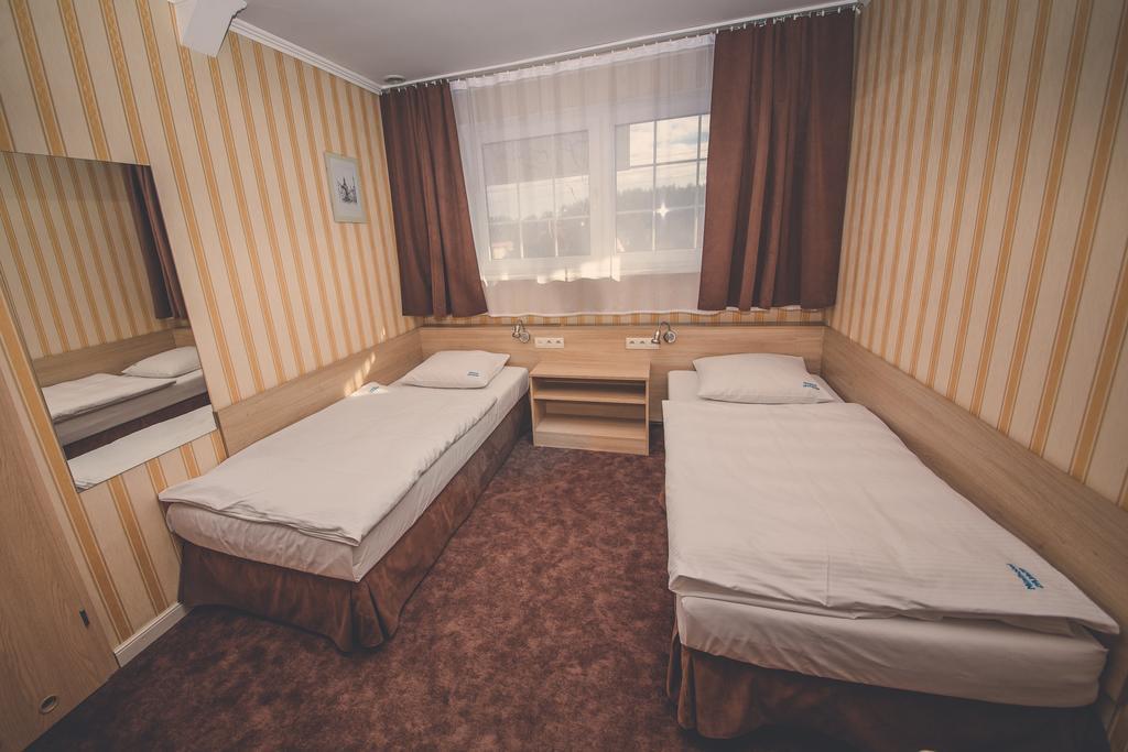 Pokoje Goscinne Truskawkowa 1A Grünberg Exterior foto