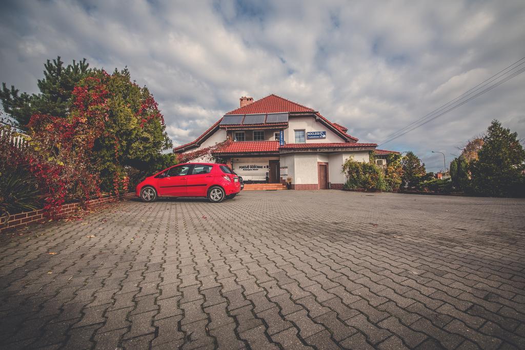 Pokoje Goscinne Truskawkowa 1A Grünberg Exterior foto